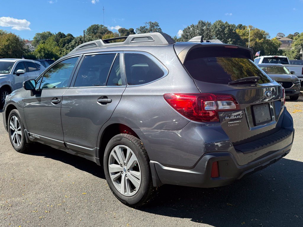 Used 2018 Subaru Outback 2.5i Limited AWD/4WD image 8
