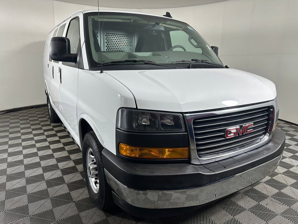 Used 2024 GMC Savana 2500 w/ Driver Convenience Package RWD image 7