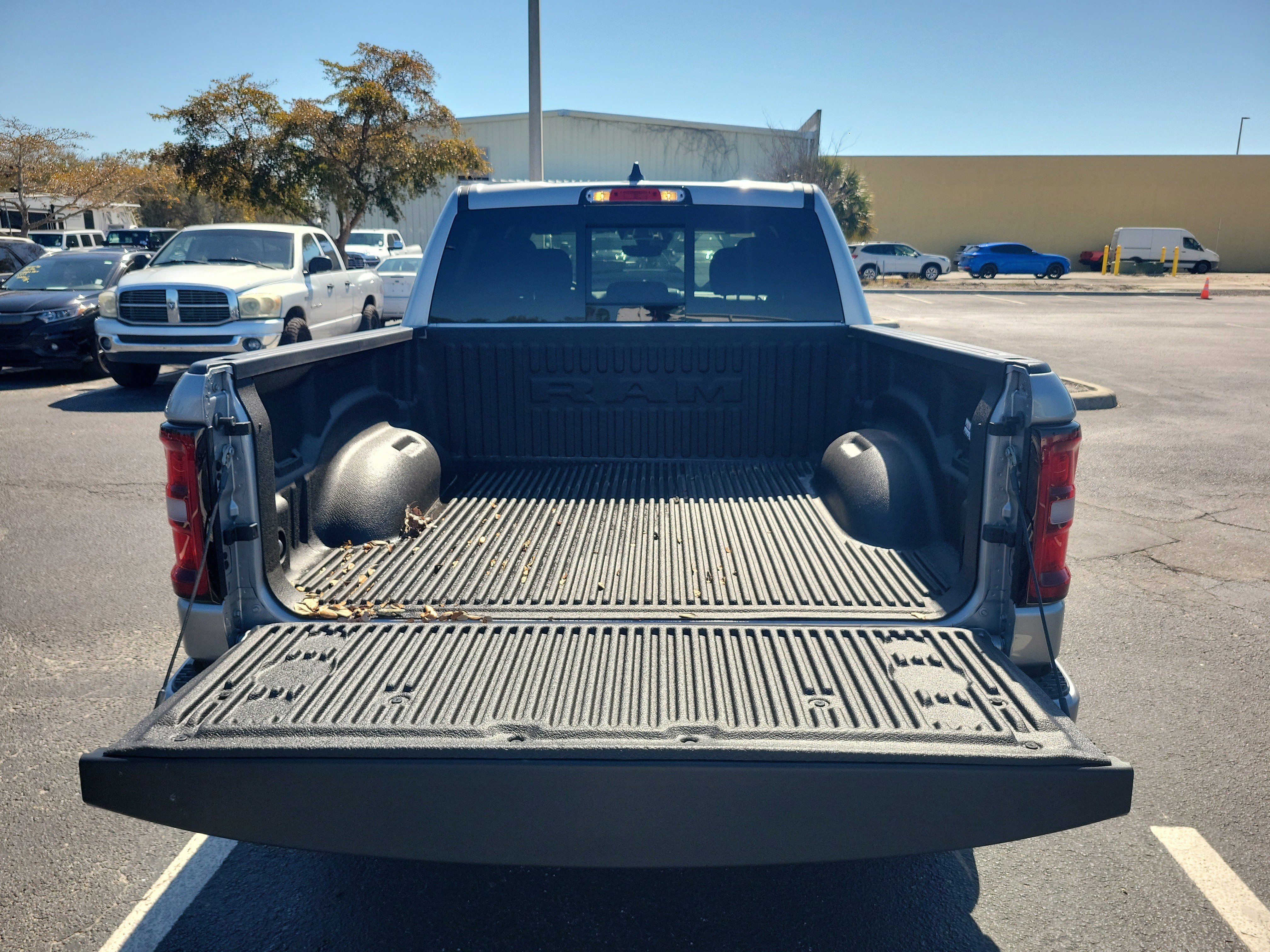 New 2026 RAM 1500 Big Horn AWD/4WD image 5