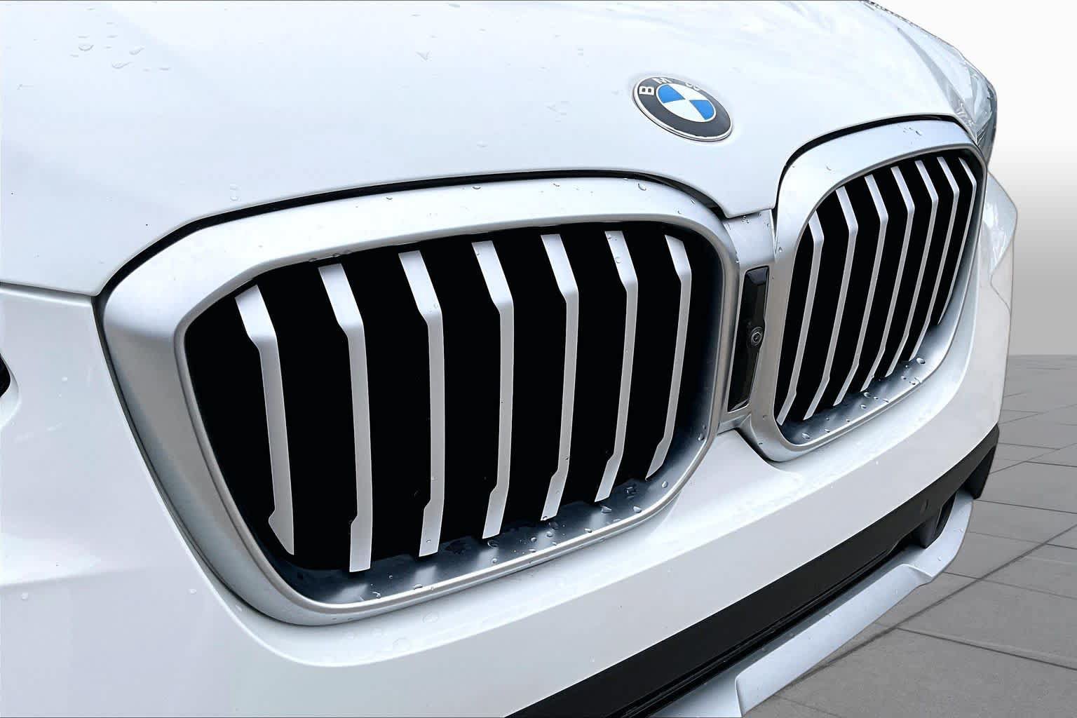 Used 2024 BMW X3 sDrive30i w/ Premium Package w/ZPA RWD image 30