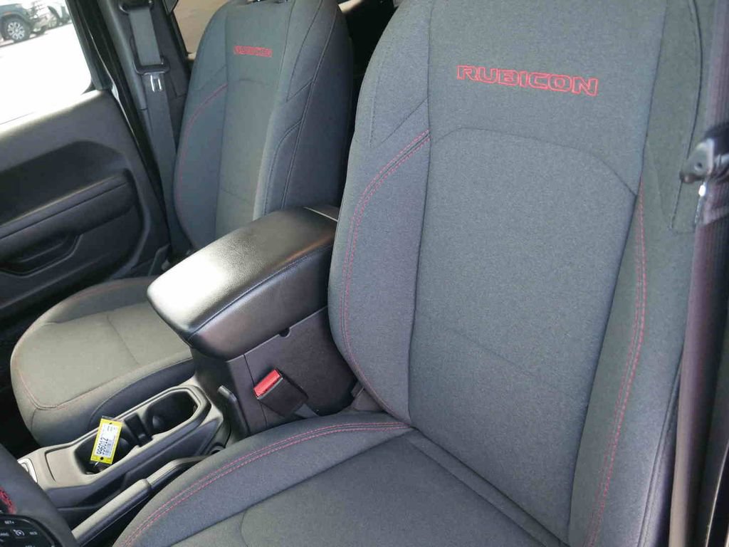 Used 2024 Jeep Wrangler Unlimited Rubicon w/ Technology Group AWD/4WD image 28