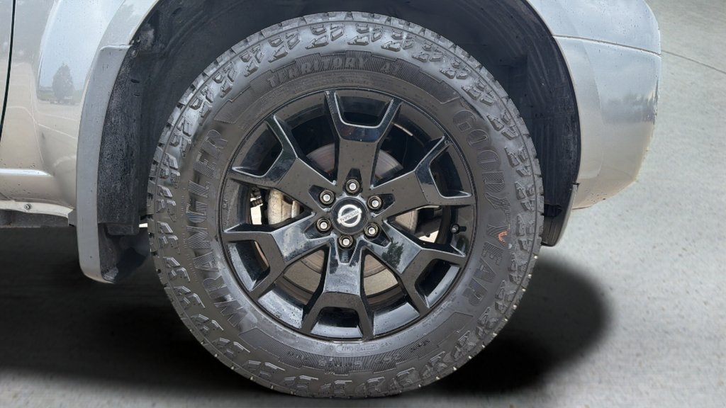 Used 2020 Nissan Frontier SV w/ Midnight Edition Floor Mats AWD/4WD image 23