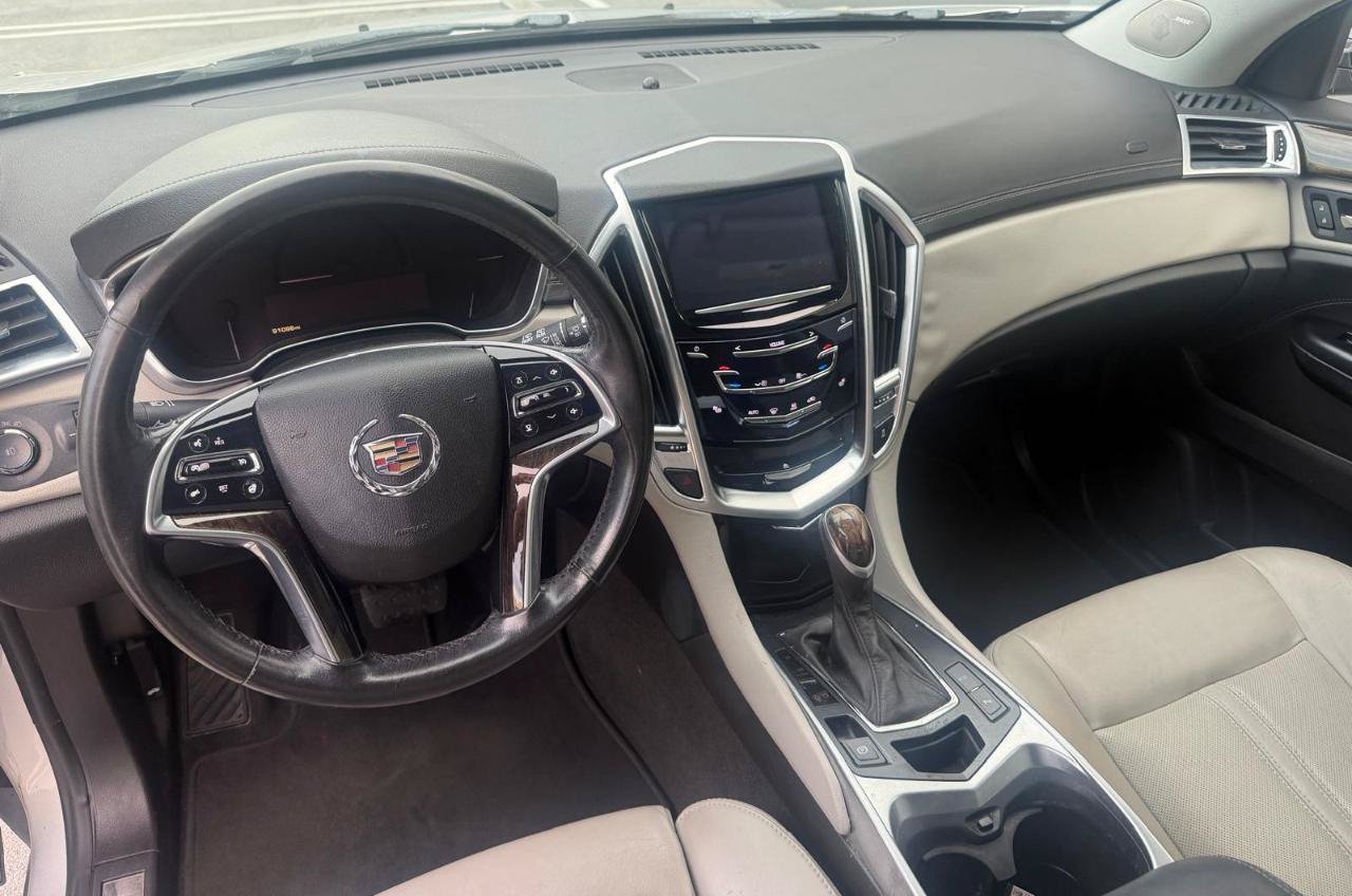 Used 2015 Cadillac SRX Performance FWD image 13