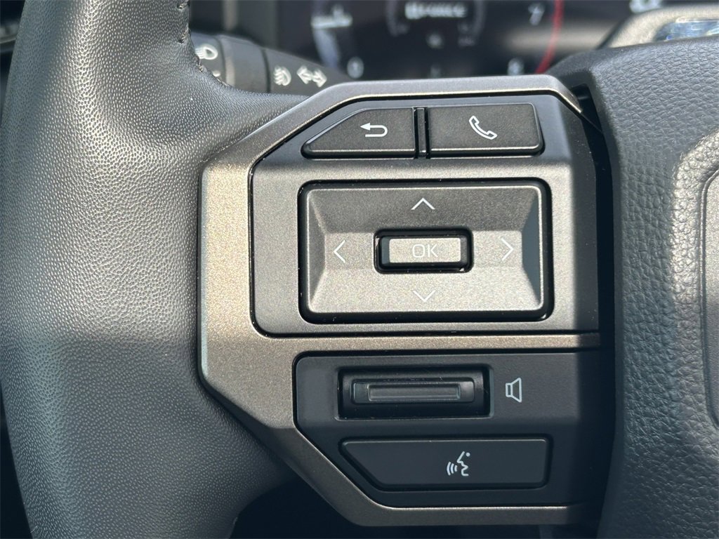 Used 2025 Toyota Land Cruiser image 33