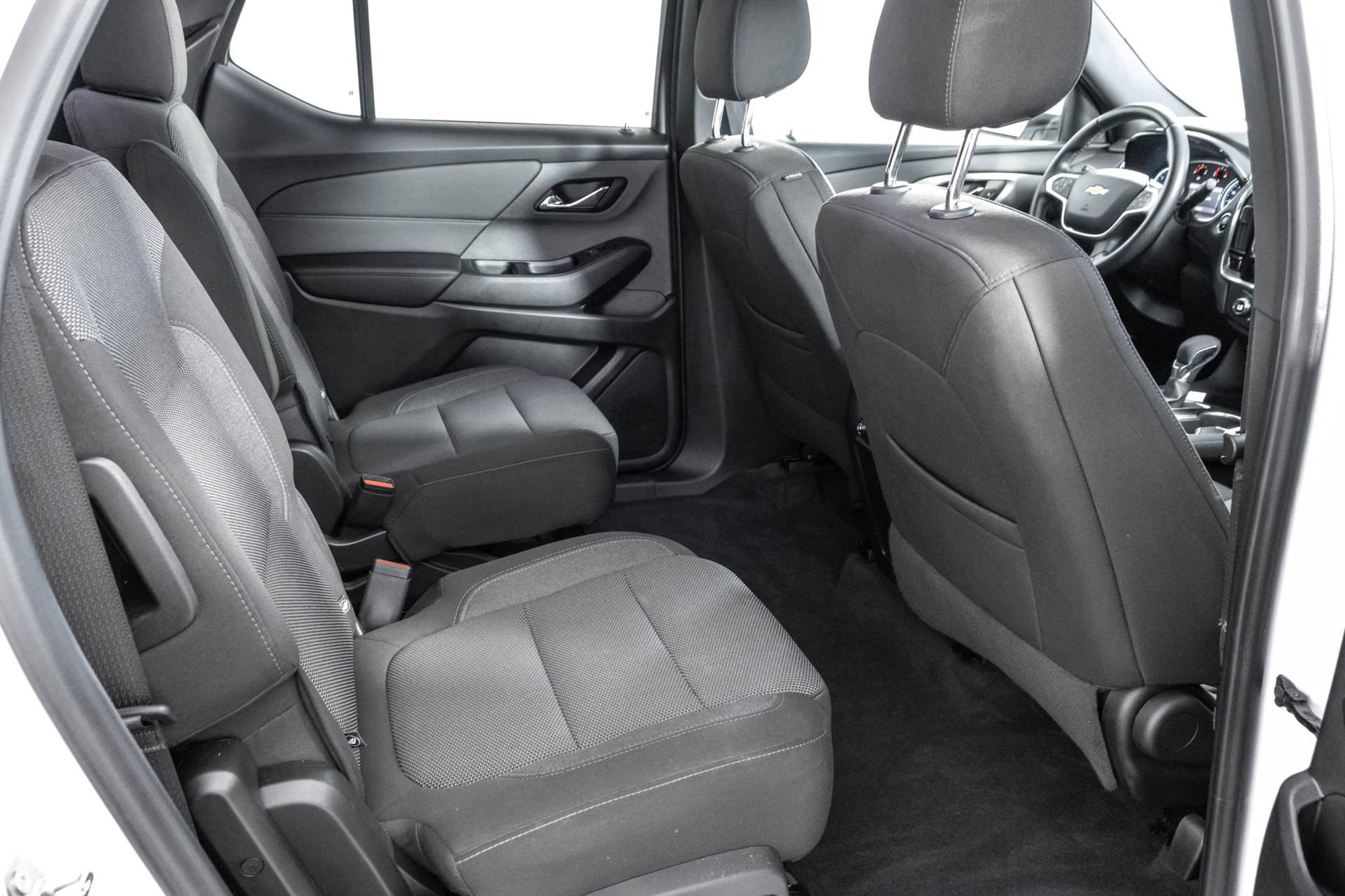 Used 2023 Chevrolet Traverse LT AWD/4WD image 40