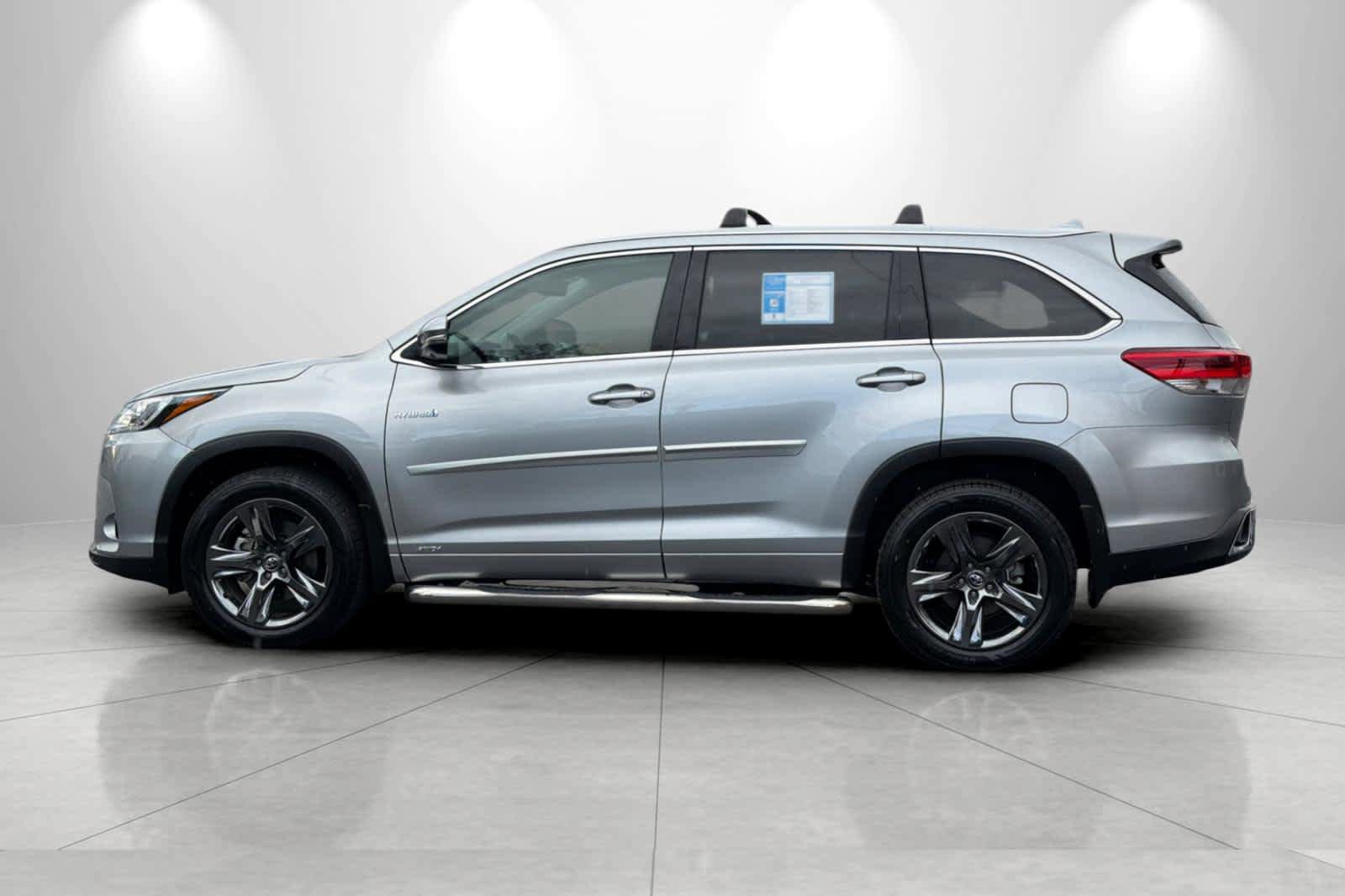 Used 2018 Toyota Highlander Limited Platinum w/ Carpet Mat Package (TMS) image 5