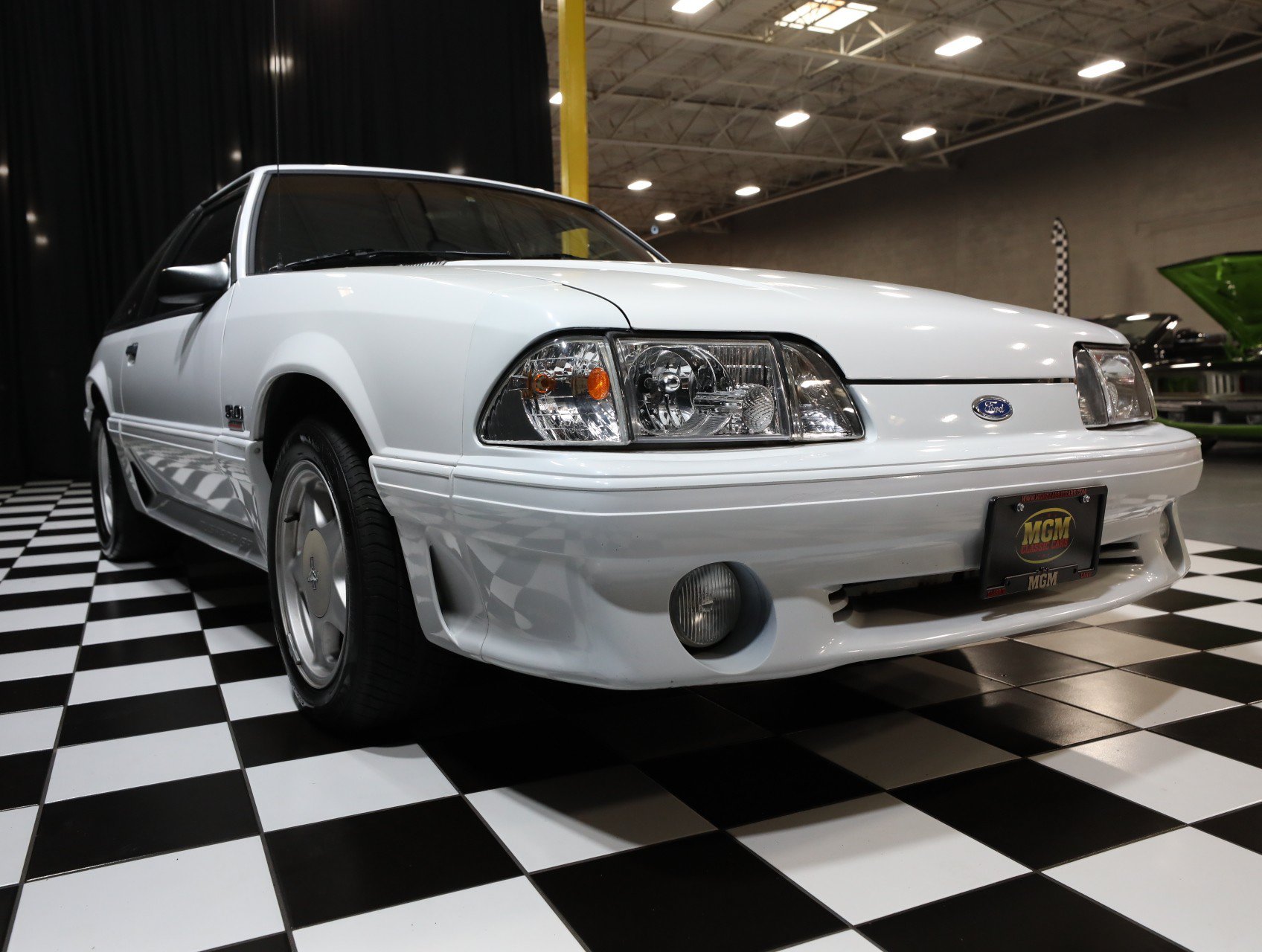 Used 1992 Ford Mustang GT RWD image 14