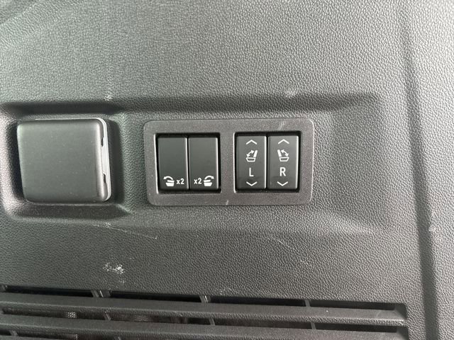 Certified 2024 Chevrolet Tahoe High Country w/ Premium Package image 18