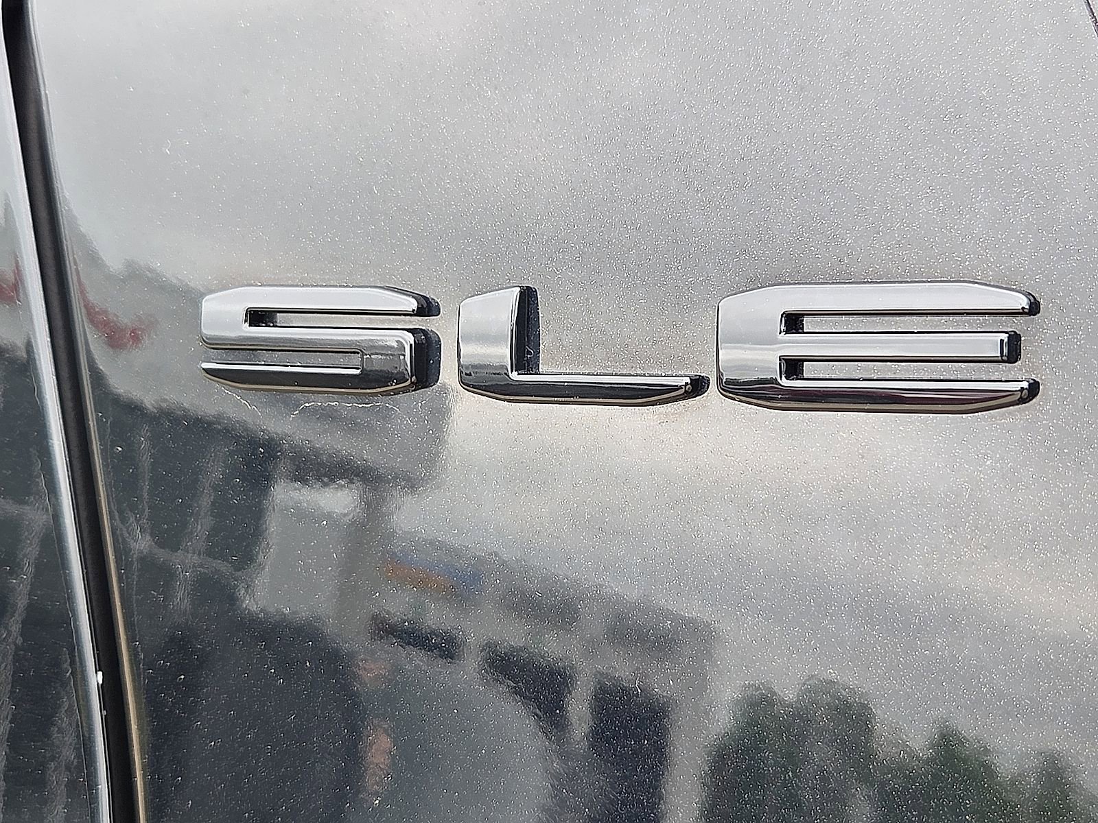 Used 2021 GMC Acadia SLE w/ Driver Convenience Package image 9