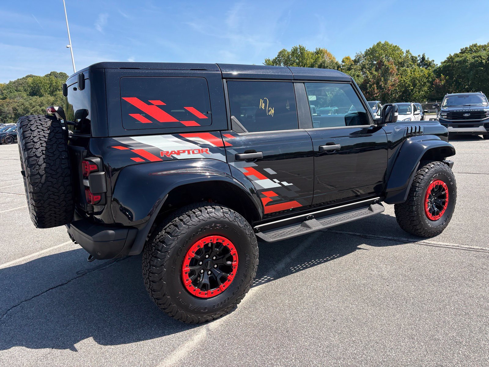 Used 2024 Ford Bronco Raptor AWD/4WD image 4
