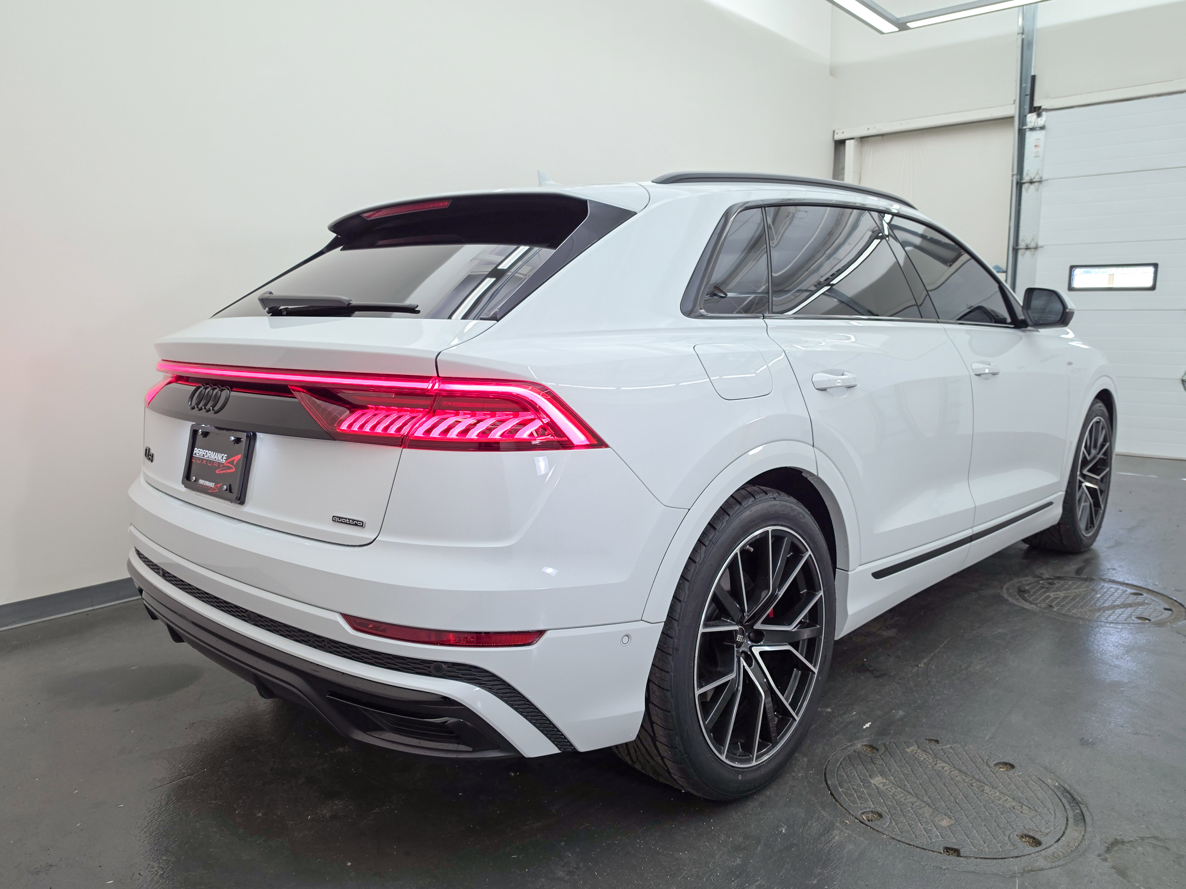 Used 2023 Audi Q8 Prestige AWD/4WD image 3