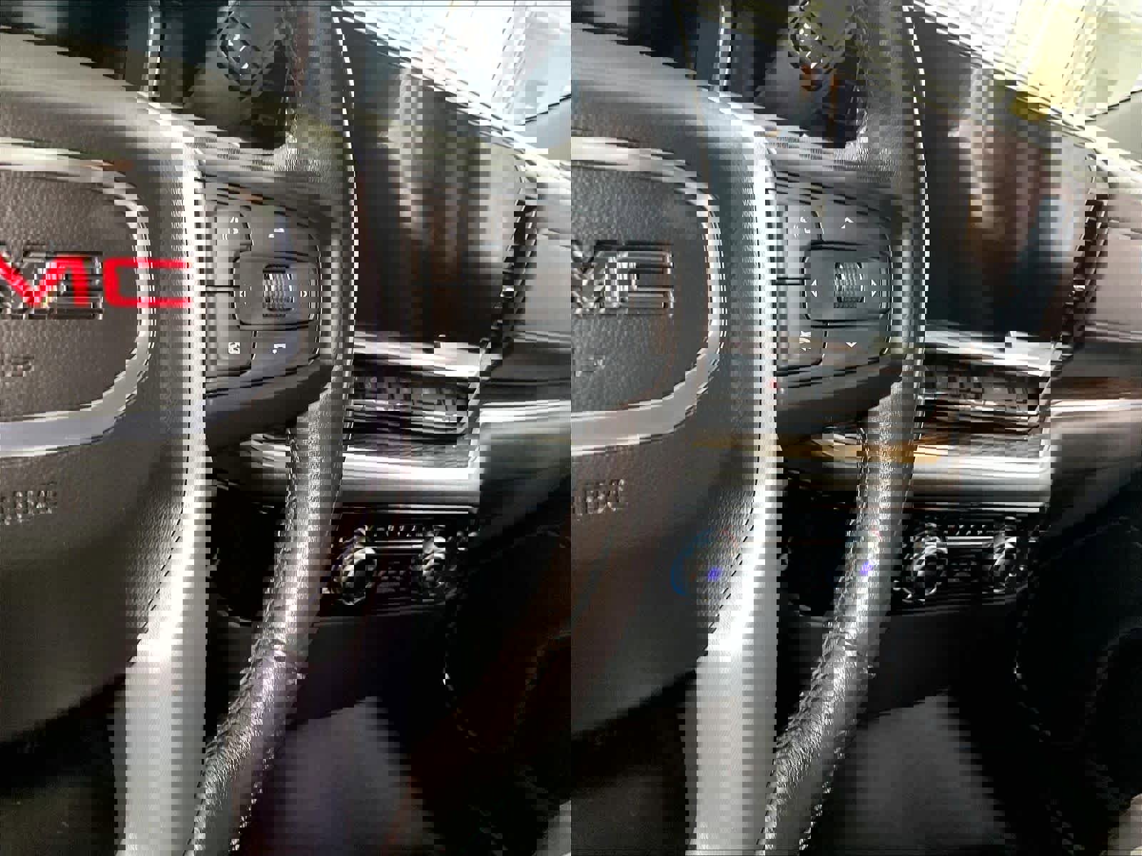 Used 2022 GMC Sierra 1500 Elevation image 23