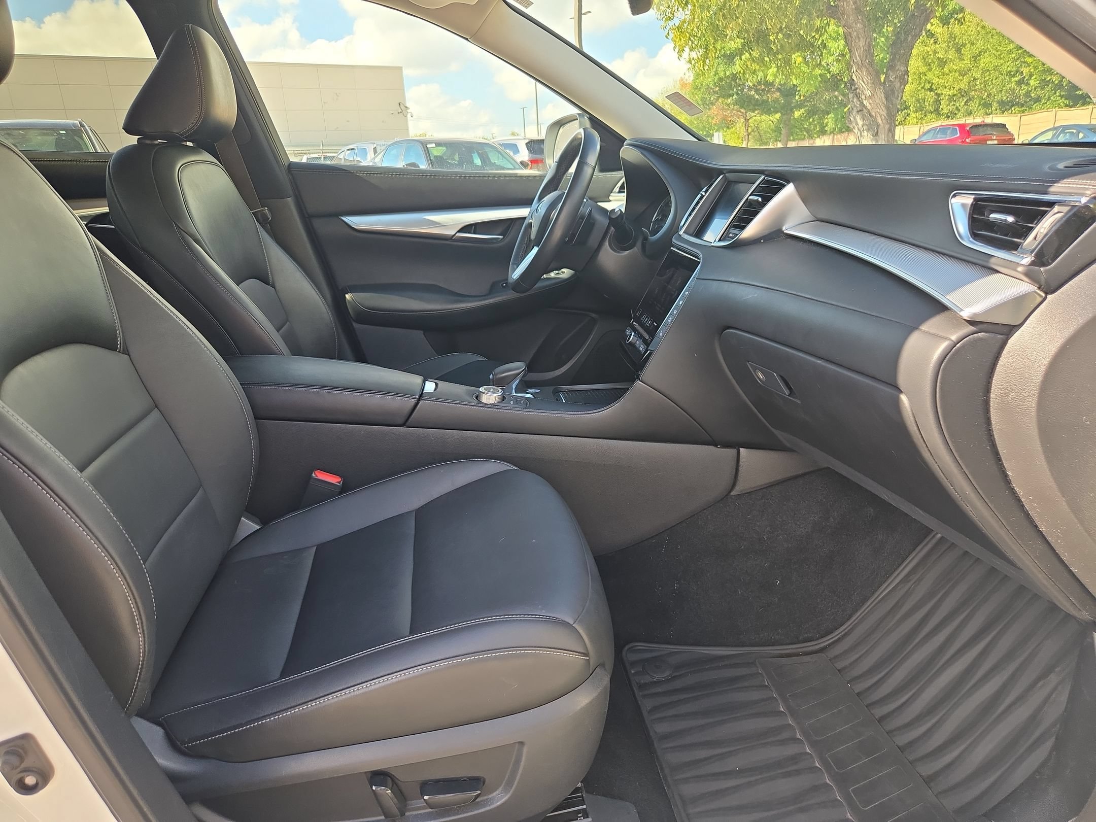 Used 2021 INFINITI QX50 Luxe AWD/4WD image 27