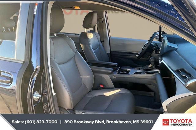 Used 2023 Toyota Sienna LE image 6