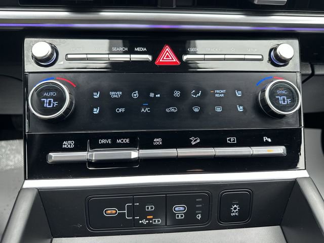 Used 2024 Hyundai Santa Fe Limited image 19