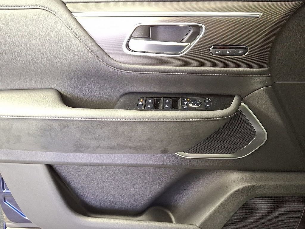 New 2026 INFINITI QX80 Luxe w/ Cargo Package image 9