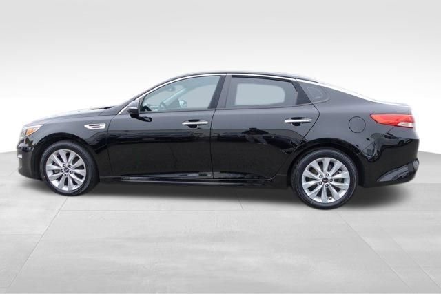 Used 2016 Kia Optima EX w/ Premium Package image 7