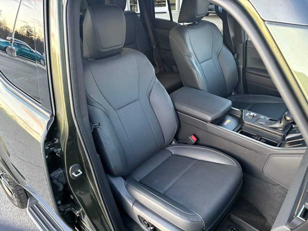 Used 2024 Lexus GX 550 image 23