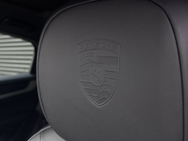 New 2026 Porsche Cayenne Coupe AWD/4WD image 28