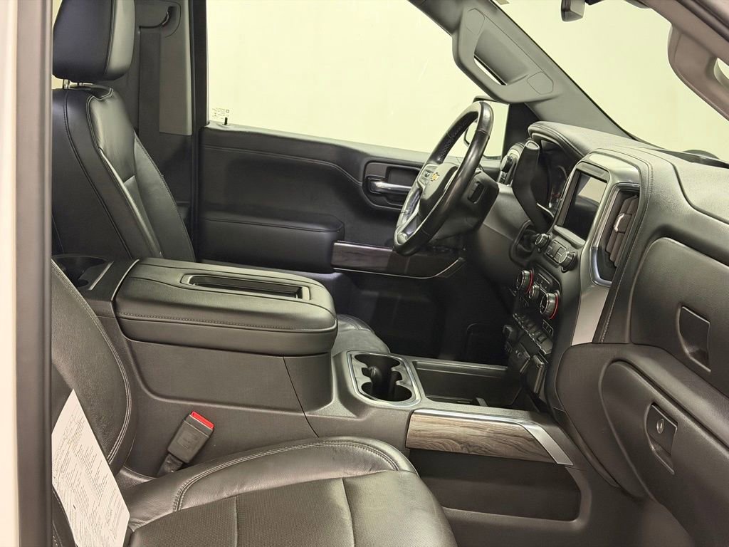 Used 2020 Chevrolet Silverado 1500 LTZ image 30