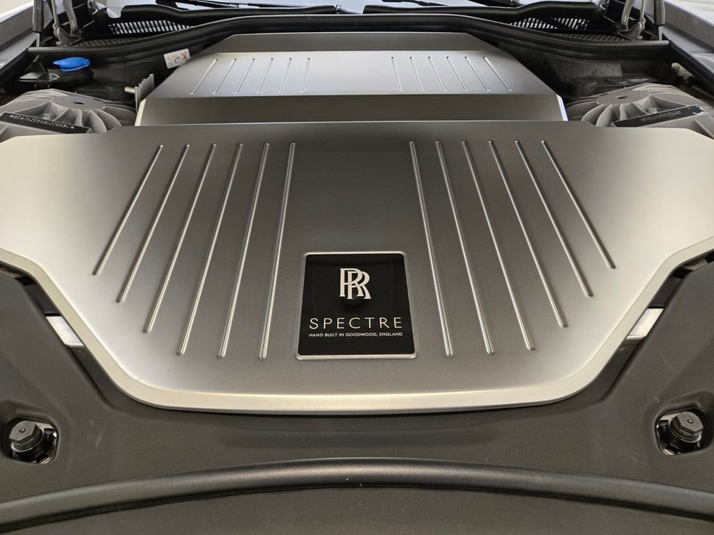 New 2025 Rolls-Royce Spectre w/ Spectre Launch Package image 27