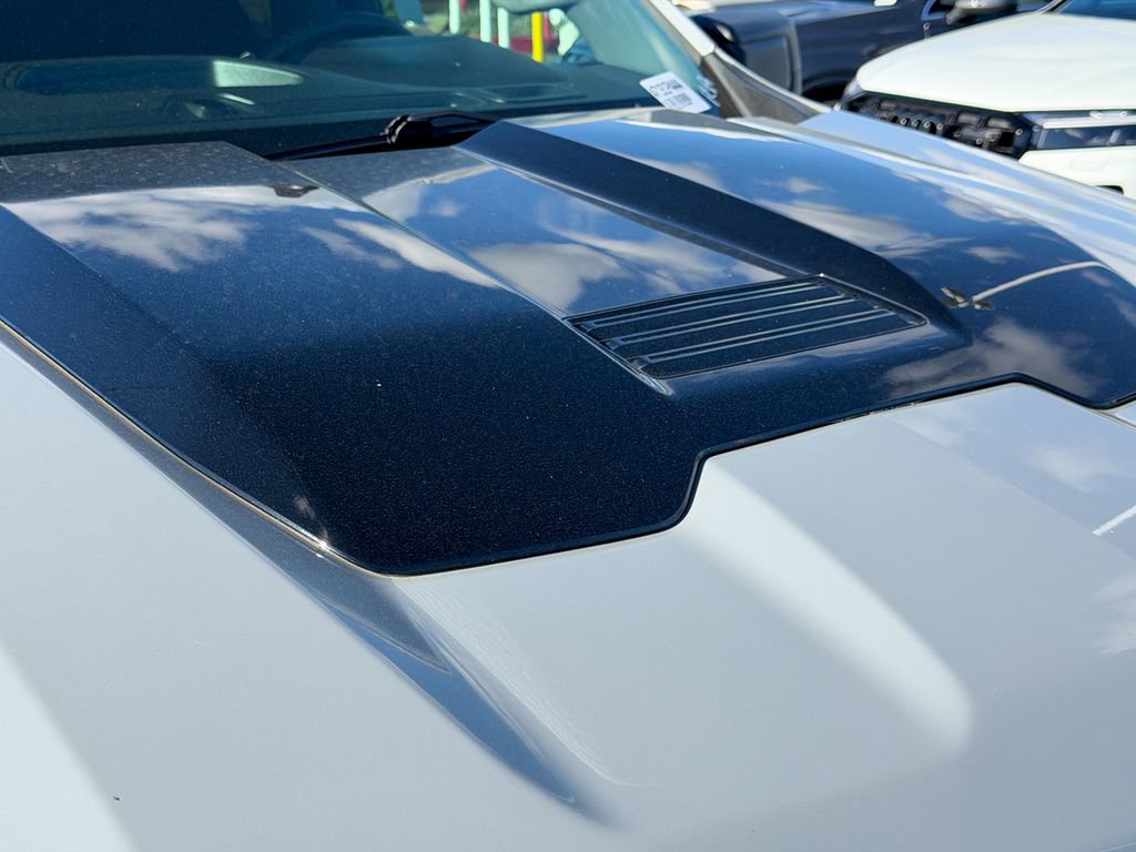 Used 2024 Chevrolet Silverado 1500 Custom Trail Boss w/ Turbomax Blackout Package image 6