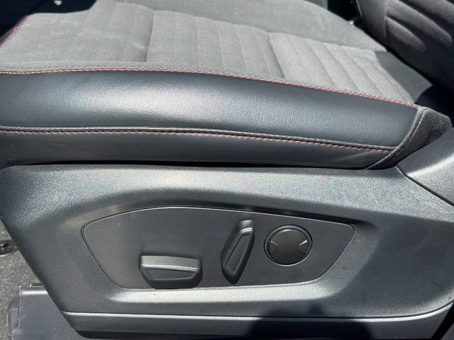 Used 2025 Ford Explorer ST-Line w/ ST-Line Street Pack AWD/4WD image 20