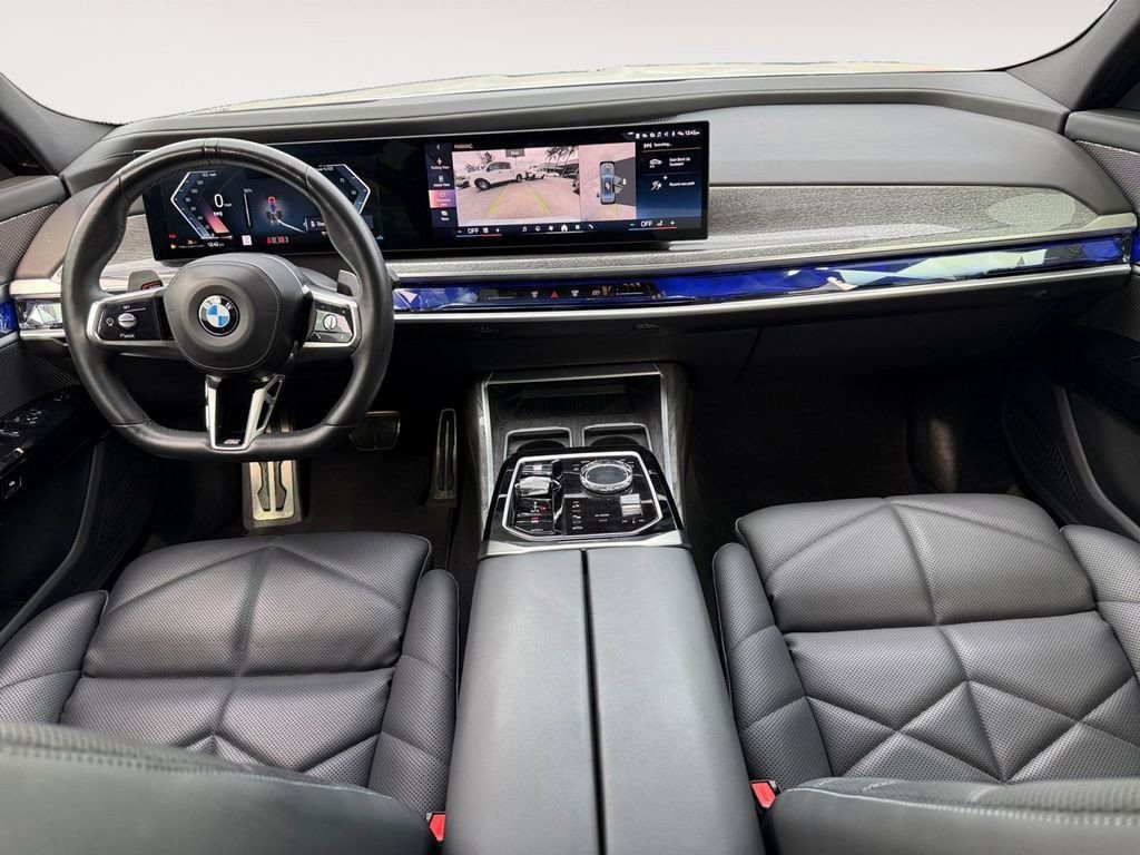 Used 2023 BMW 740i image 41