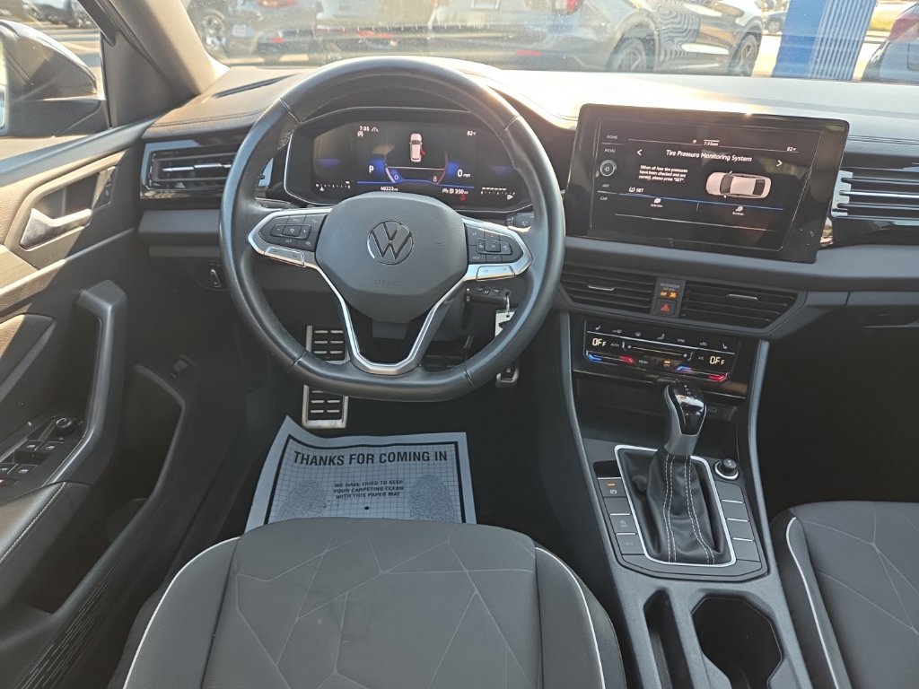 Used 2025 Volkswagen Jetta Sport FWD image 23