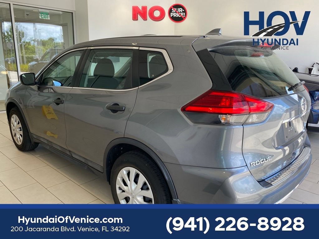 Used 2017 Nissan Rogue S FWD image 4