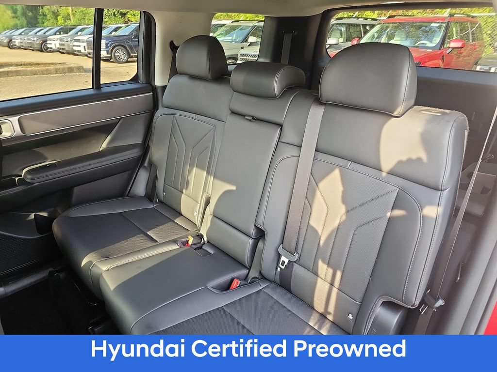 Used 2025 Hyundai Santa Fe SEL FWD image 13