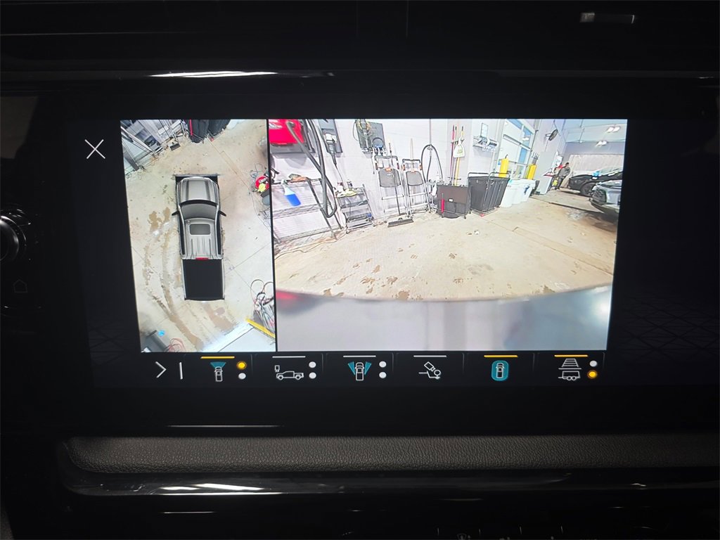 Used 2023 GMC Sierra 1500 AT4 w/ Technology Package image 25