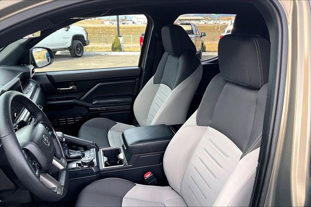 Used 2025 Toyota Tacoma TRD Off-Road image 25