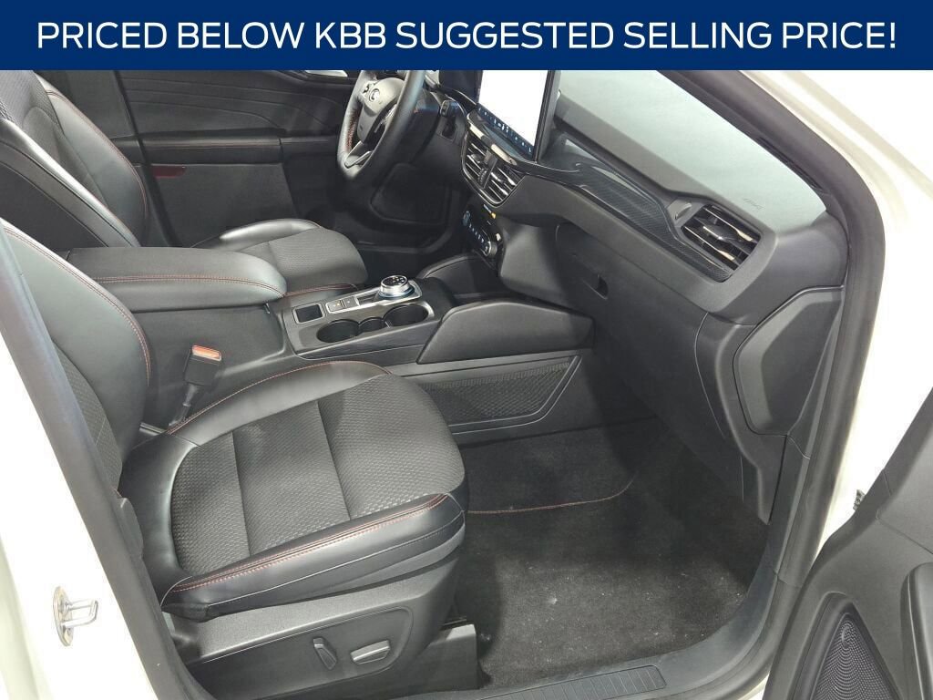 Used 2023 Ford Escape ST-Line Elite image 6