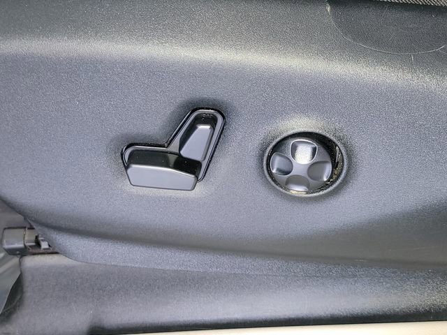 Used 2017 Chrysler Pacifica Touring-L image 29