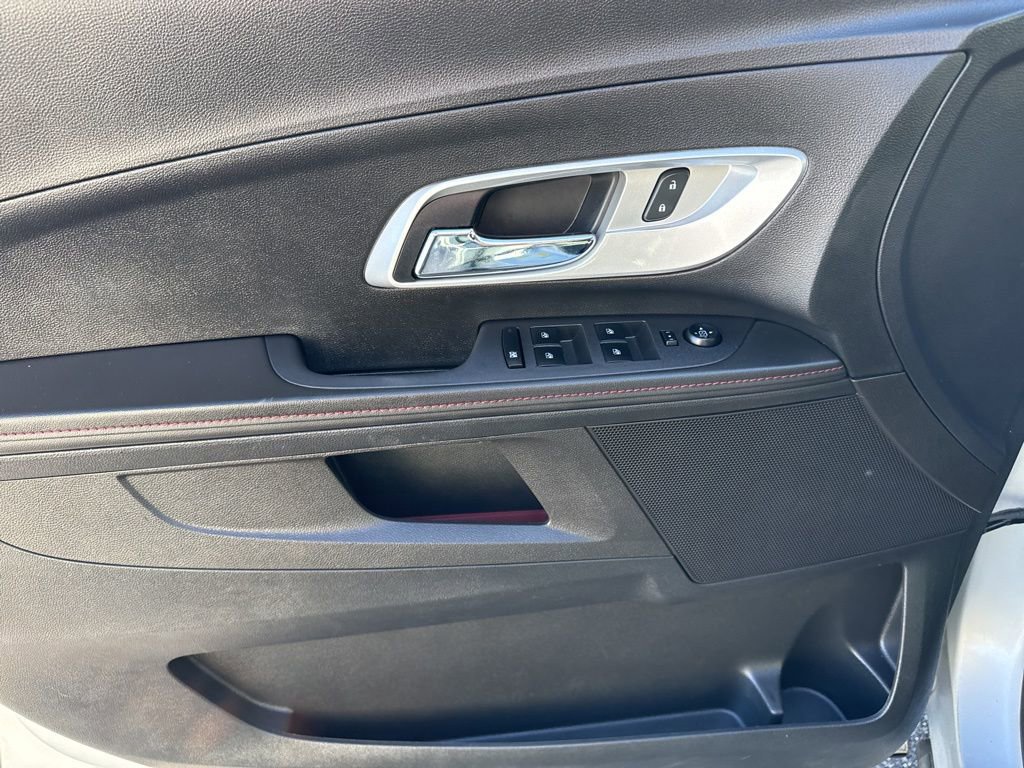 Used 2013 Chevrolet Equinox LT w/ Driver Convenience Package image 18