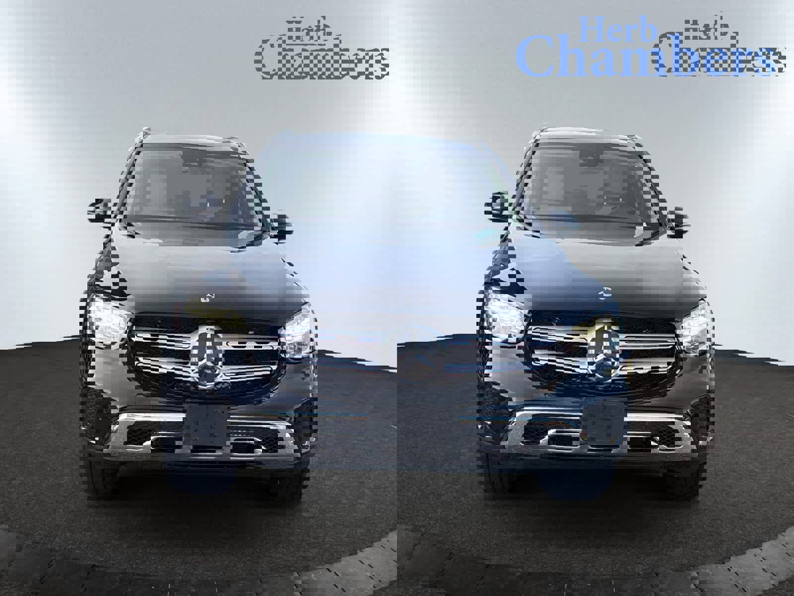 Used 2022 Mercedes-Benz GLC 300 4MATIC image 2