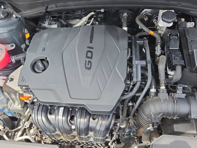 Used 2025 Kia Sportage EX FWD image 10