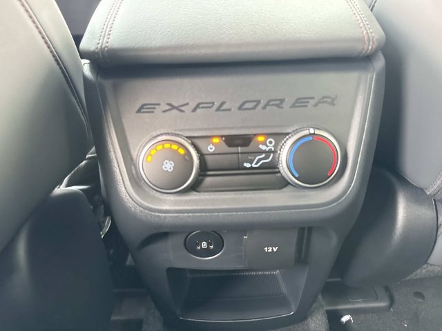 New 2026 Ford Explorer Active w/ Active Comfort Package RWD image 18