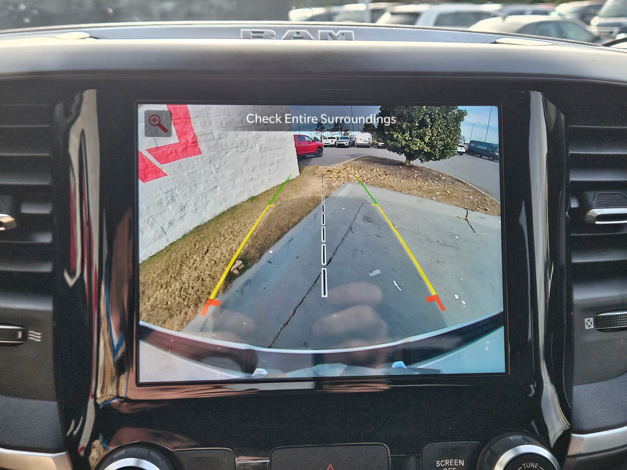 Used 2023 RAM 1500 Big Horn image 32