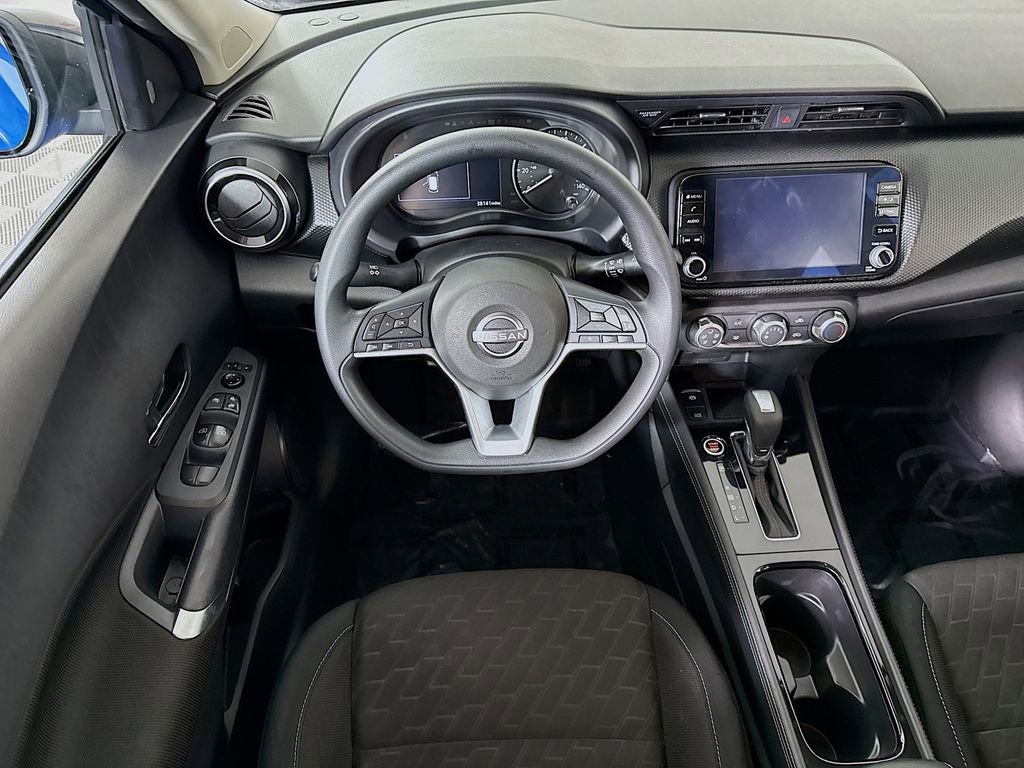 Certified 2023 Nissan Kicks SV image 4