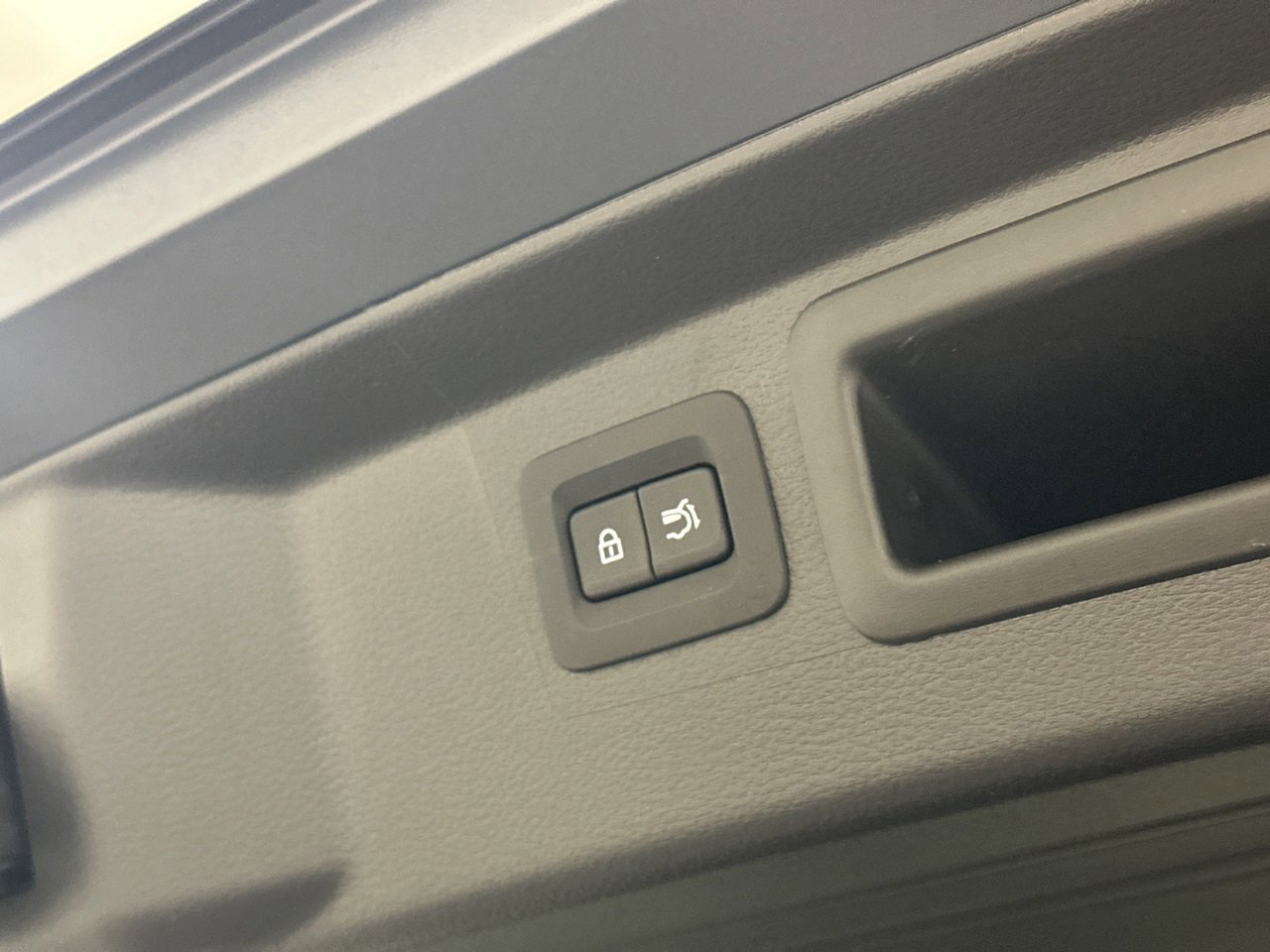 Certified 2025 MAZDA CX-50 AWD 2.5 S w/ Weather Package image 9