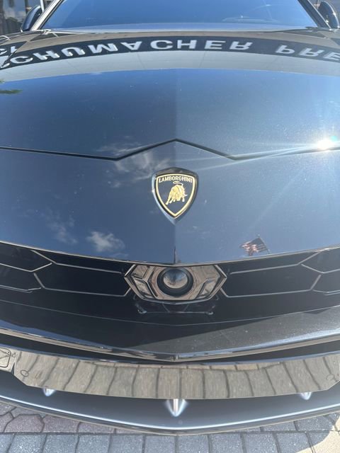 Used 2020 Lamborghini Urus AWD/4WD image 2