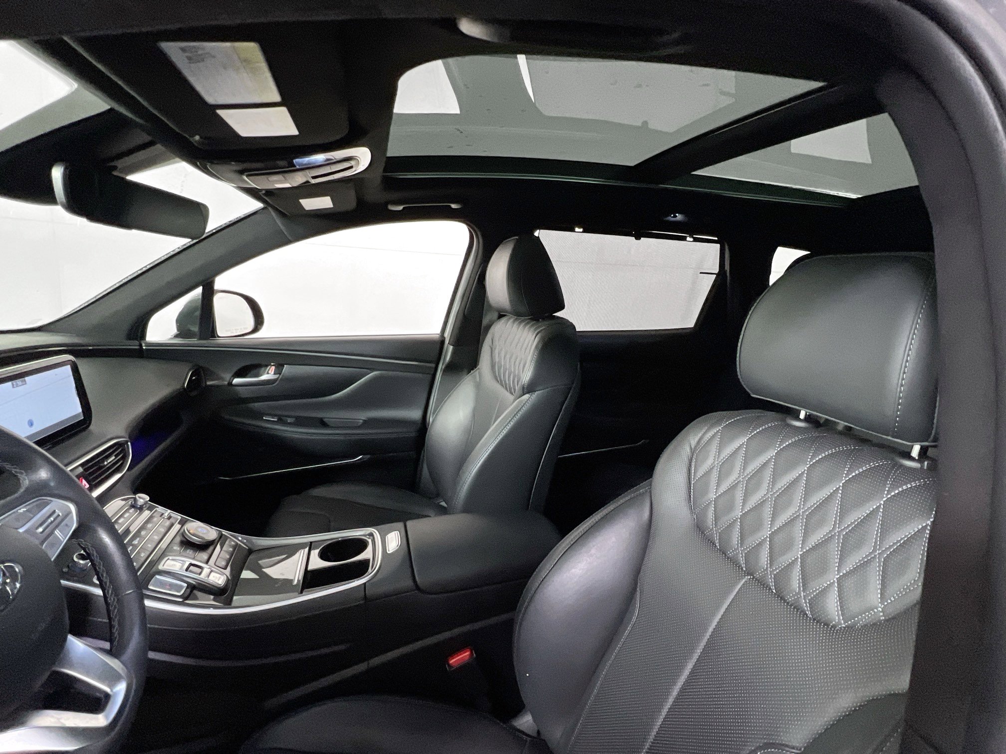 Used 2022 Hyundai Santa Fe Calligraphy image 22