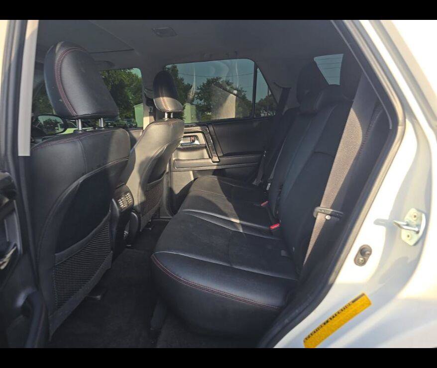Used 2021 Toyota 4Runner Venture w/ Moonroof Package AWD/4WD image 7