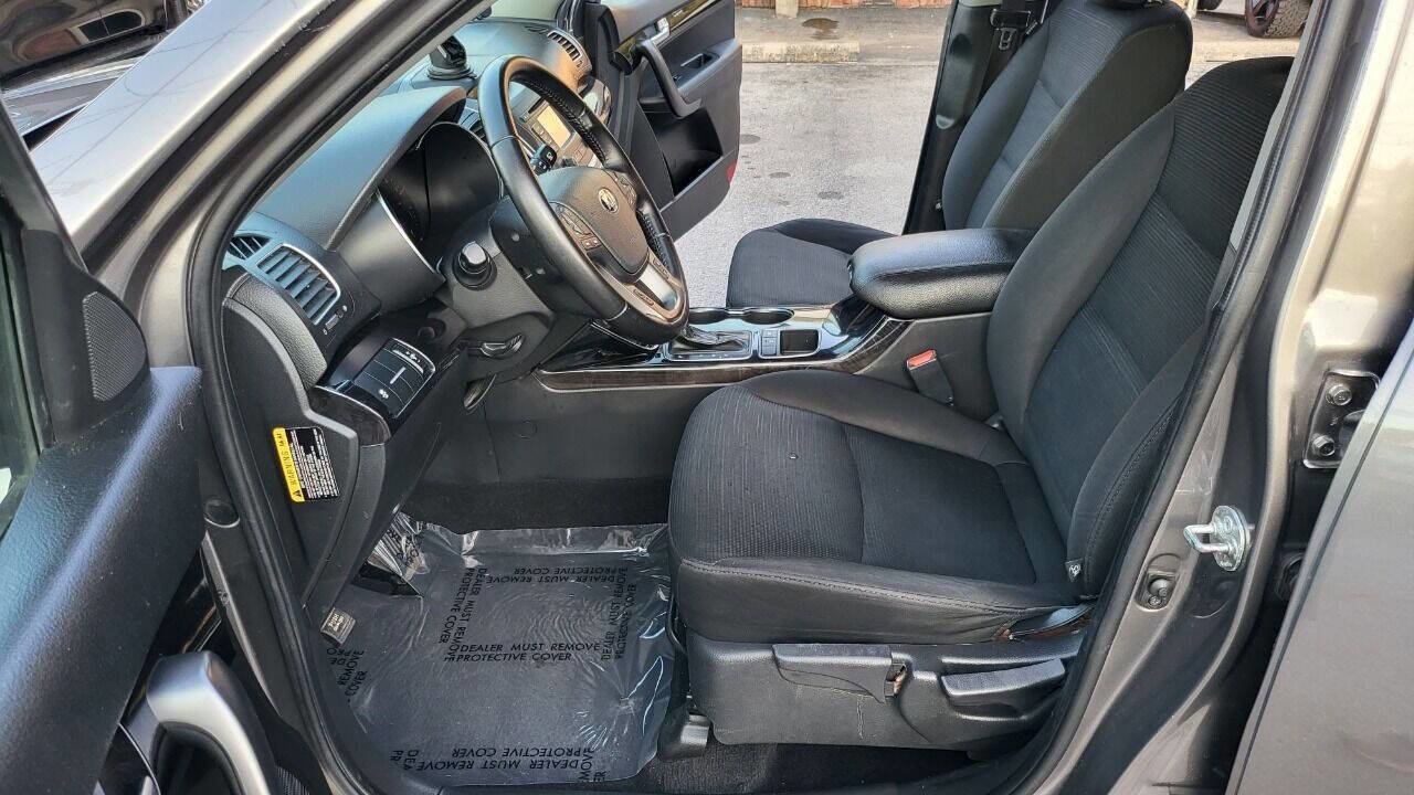 Used 2014 Kia Sorento LX w/ Touring Package (LX) image 14