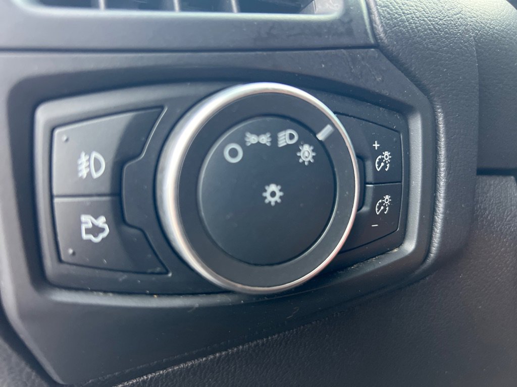 Used 2018 Ford Focus ST FWD image 25