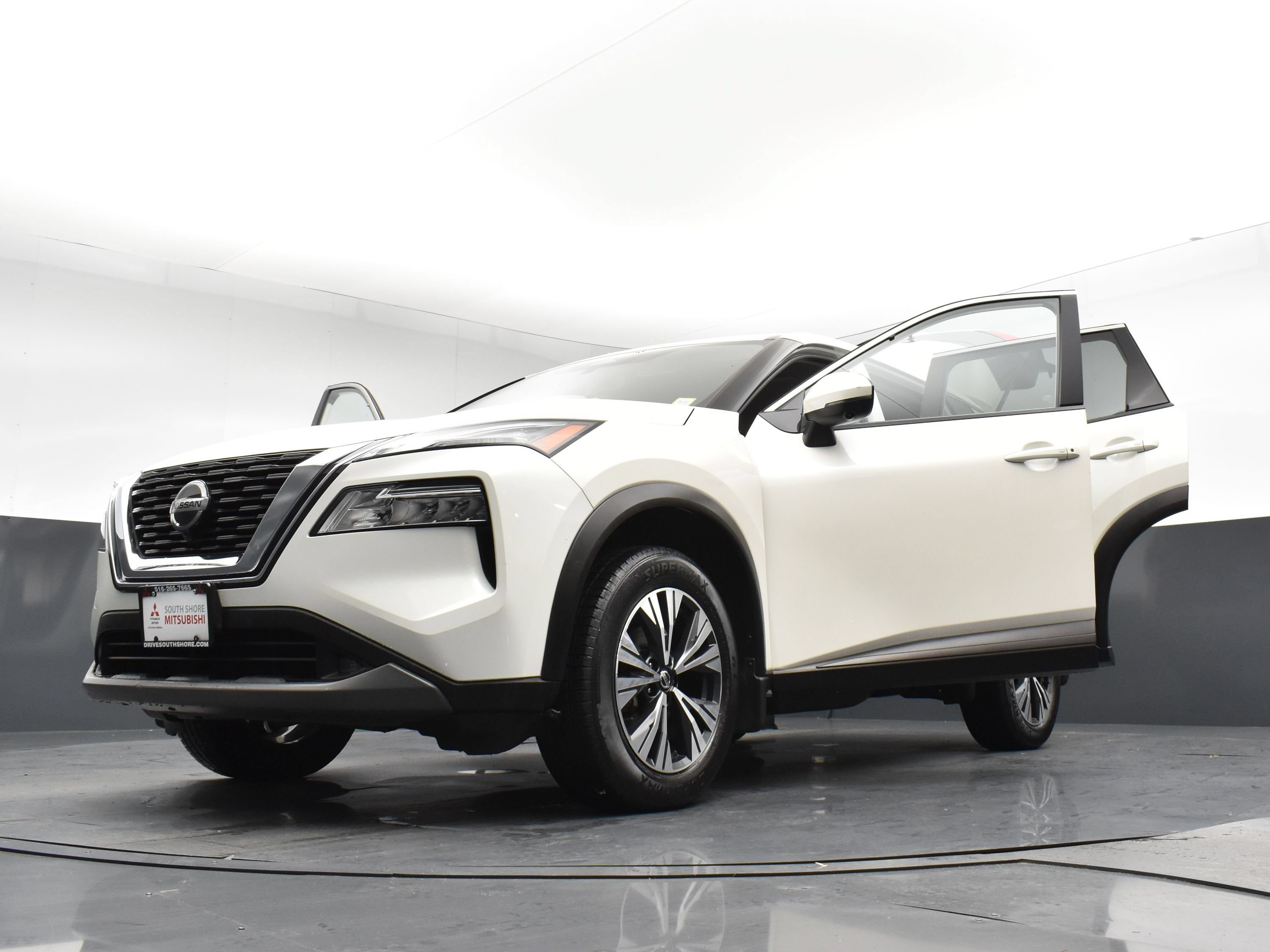 Used 2021 Nissan Rogue SV AWD/4WD image 28