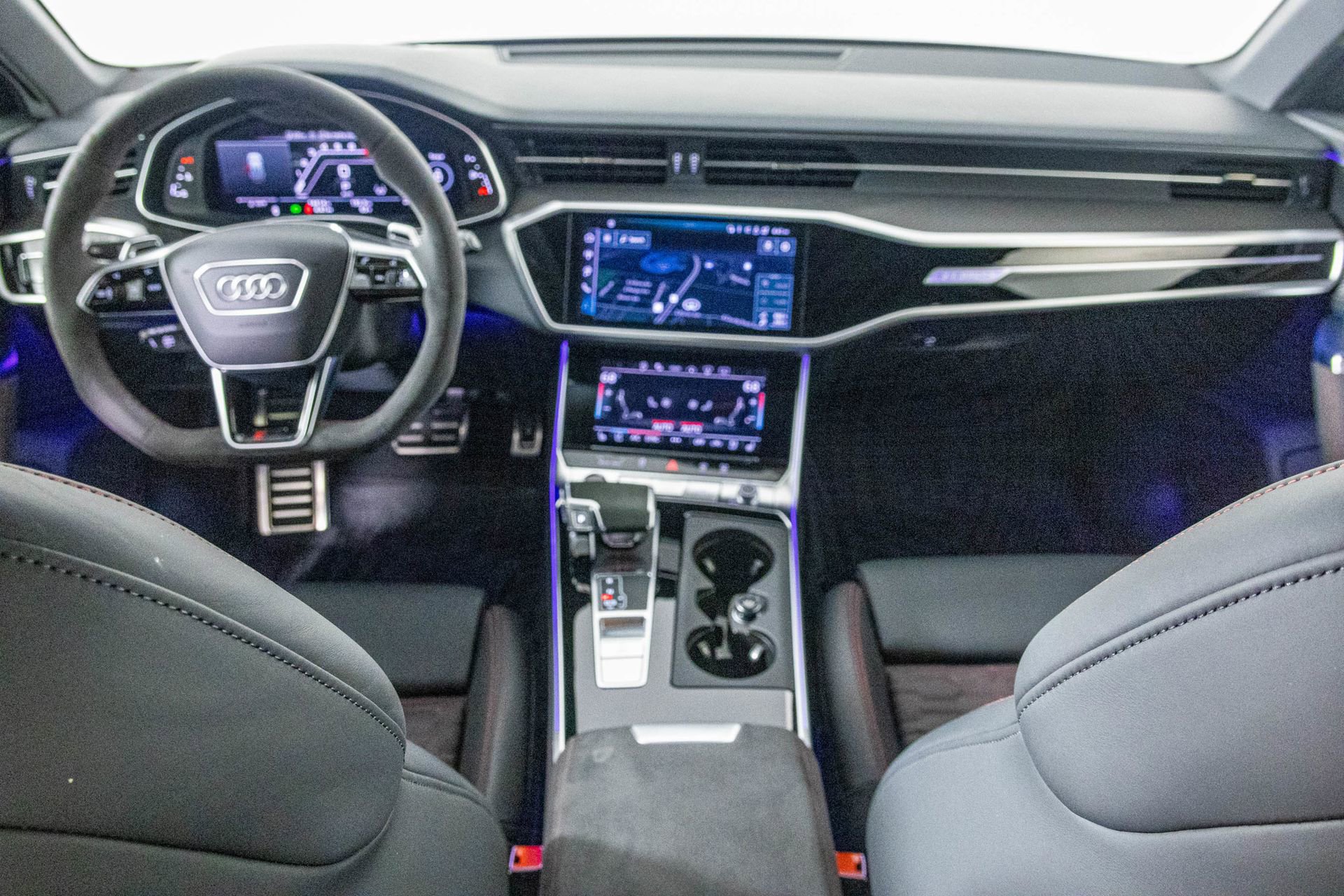 Used 2024 Audi RS 6 performance image 32