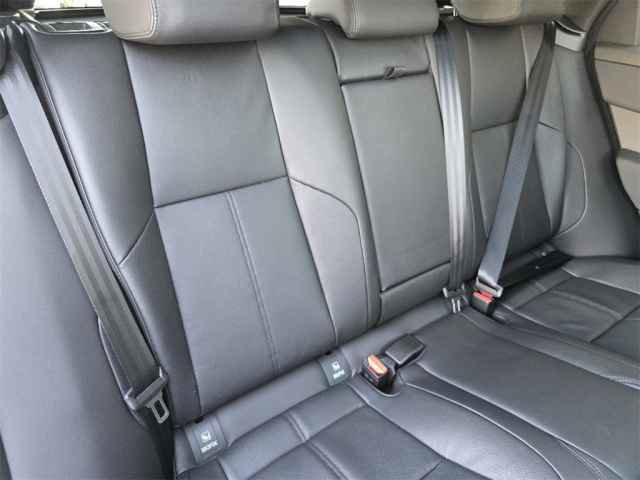 New 2025 Land Rover Range Rover Velar Dynamic SE image 27